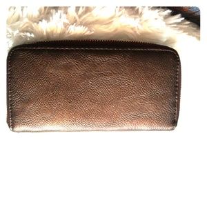 Women clutch wallet w/detachable strap